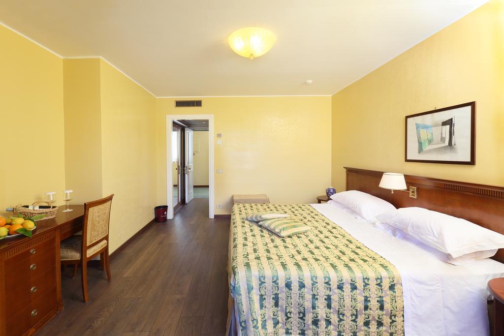 Hotel Excelsior Palace