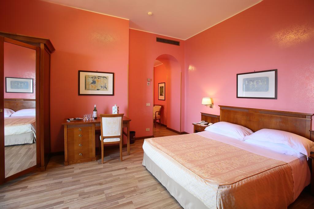 Hotel Excelsior Palace