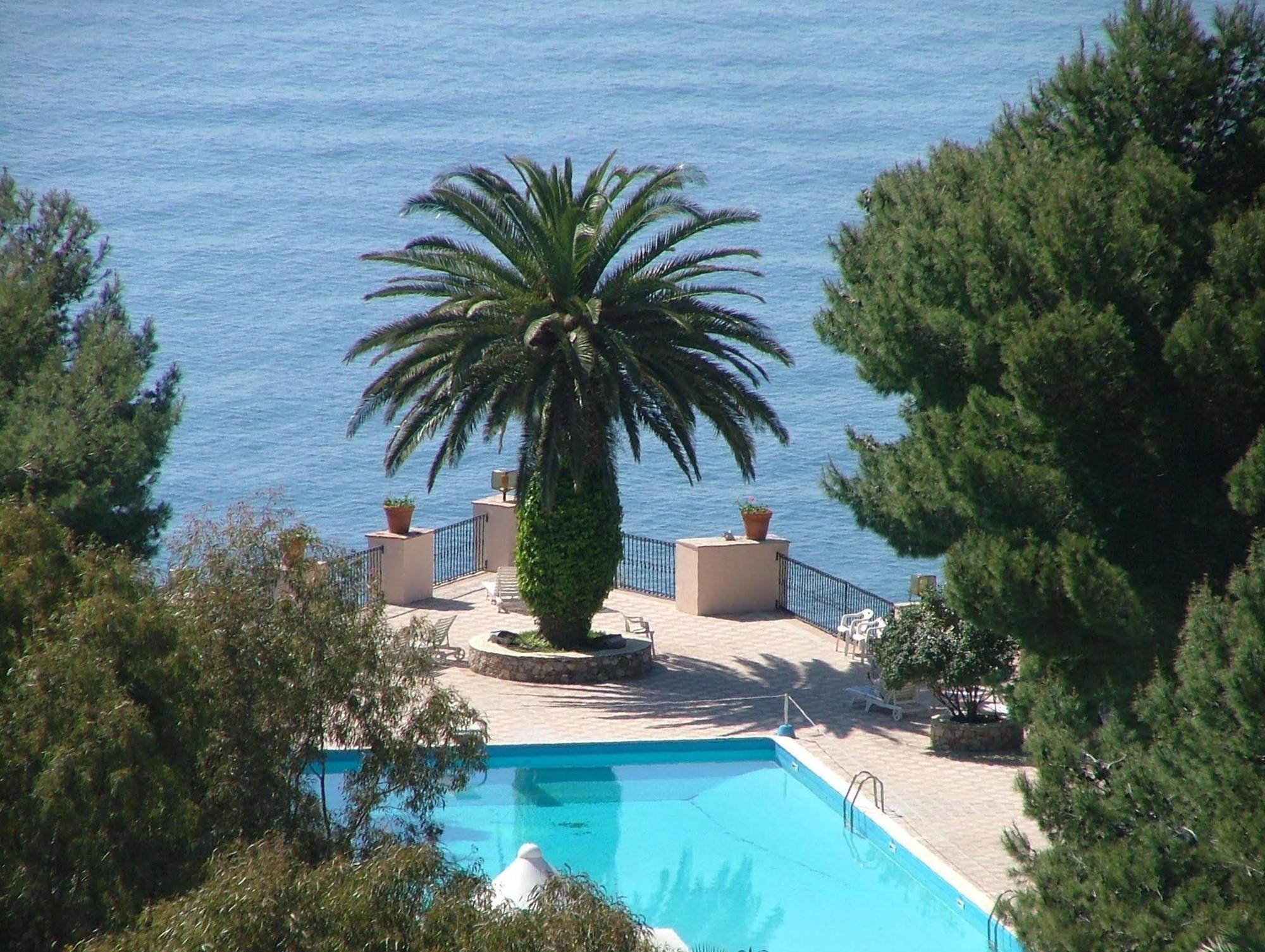 Excelsior Palace 4*